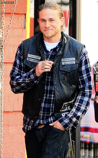 warri0r-avatars:  Charlie Hunnam.