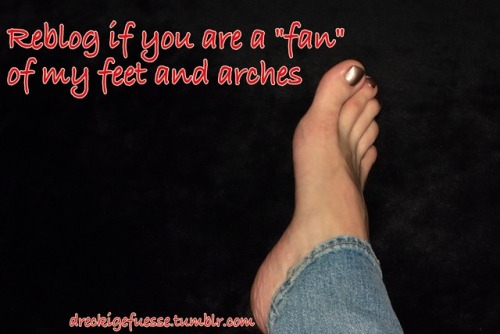 dreckigefuesse:Reblog and comment this pic if you would consider yourself as a „fan“ of my feet and 