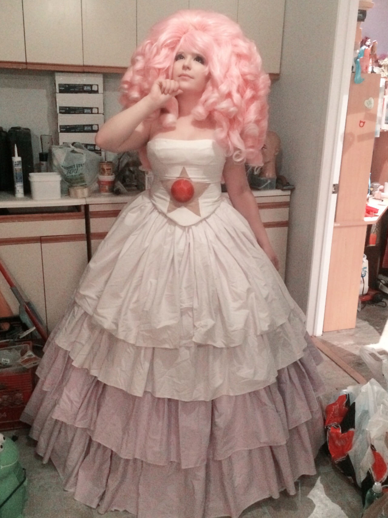 roses-cosplaypositivity:  @ultimatemomrosequartz My Rose Quartz cosplay completed!