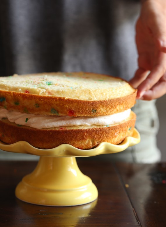sweetoothgirl:    CEREAL MILK FROSTING  