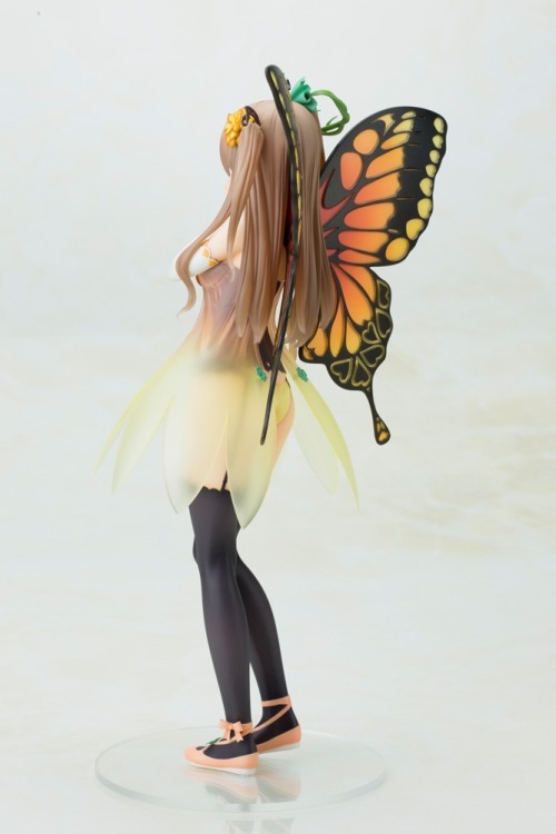 hobbylinkjapan:  From Tony Taka’s collection of original heroine designs comes the gorgeous fairy Freesia in 1/6 scale!  1/6 Innocent Fairy Freesia PVC by Kotobukiya