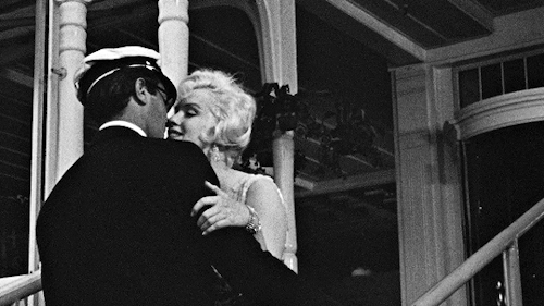 Marilyn Monroe • On-screen kisses