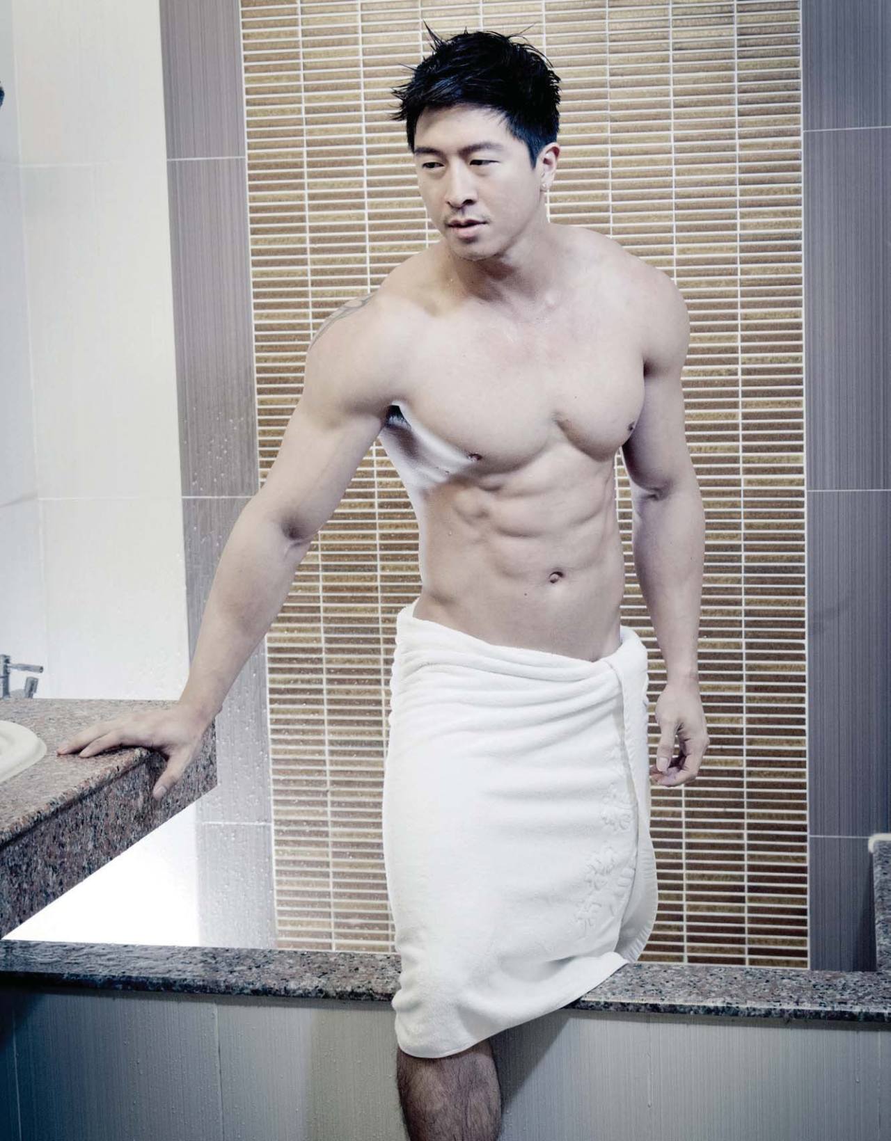 hunkxtwink:  Jason CheeHunkxtwink - More in my archive 