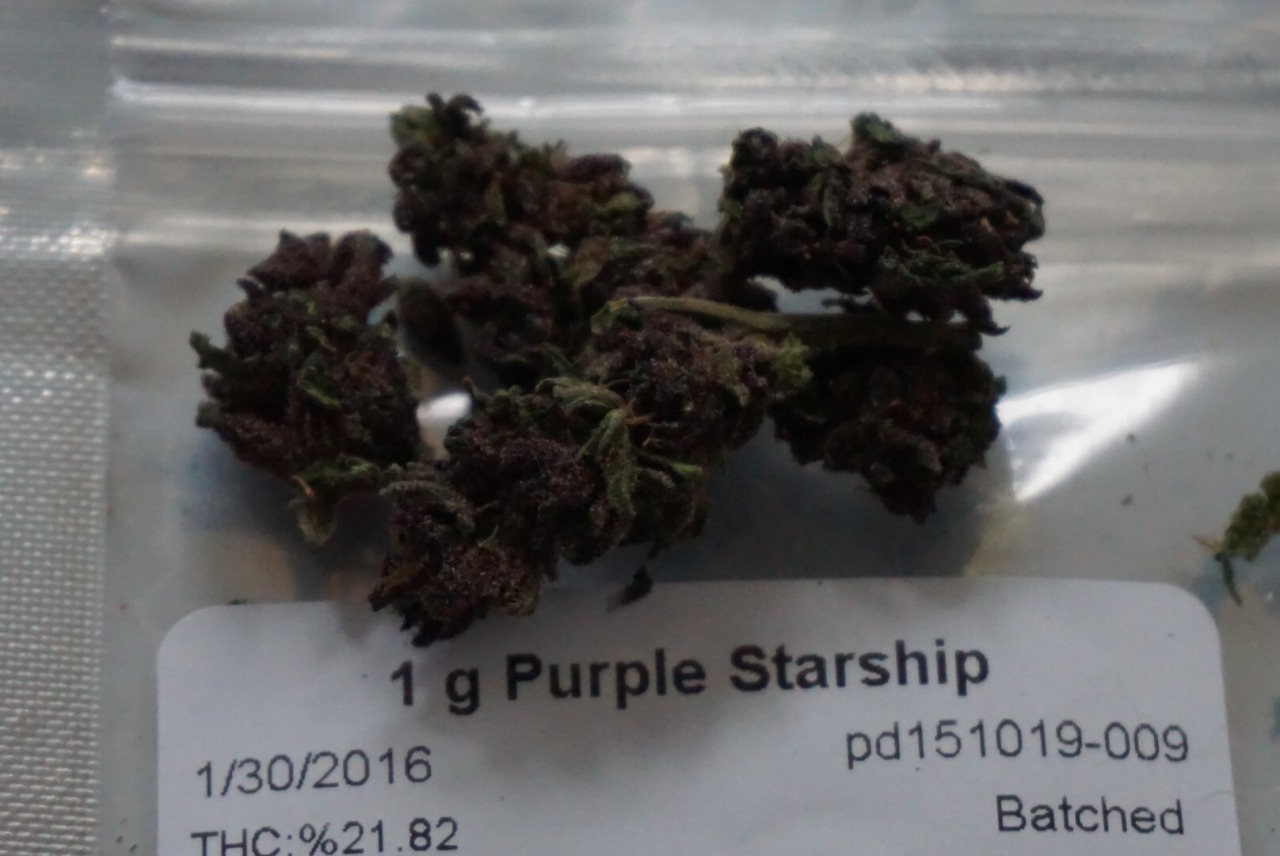 badasscannabitch:  purple-champagne:  Love this stuff 😍  That is some deeeep purple