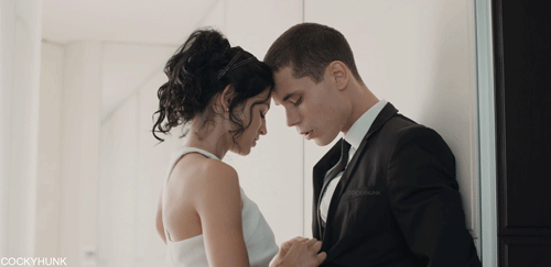 iloveyounghotgirls:  Young couple after prom