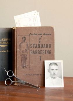 vintagebarbershop:  http://www.pinterest.com/pin/60869032437409259/