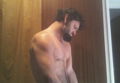 hypnogayman:  The magic of a day spent in a tranced absence, his naked body deeply