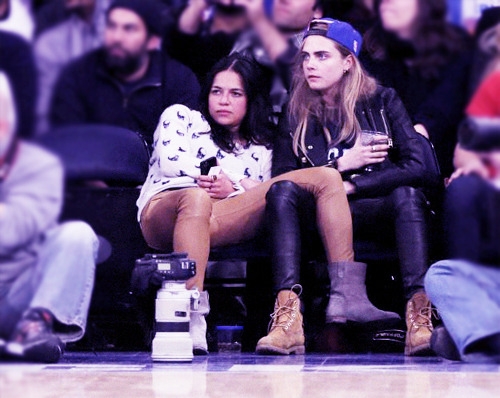 englishnewyawker:  half-naked-and-not-so-famous:  colieolie:  sweetcoffeelips-deactivated2017: Michelle Rodriguez and Cara Delevigne at NBA Knicks game.  SHUT THE FUCK UP   Yeah I definitely ship them  Caraaaaaaaaaa