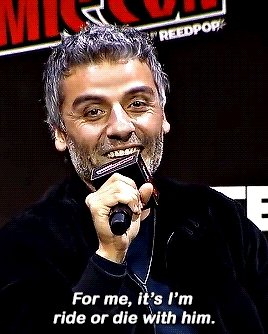 OSCAR ISAAC At The New York Comic Con 2022 