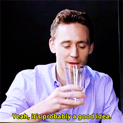 boborawr:  elly-hiddlesherloki:  tomhazeldine:  Only he would do this to not insult people[x]    