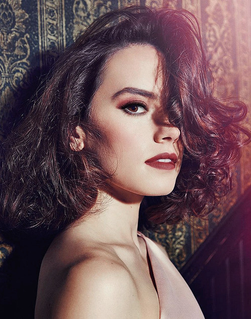 samuelclaaflins:    Daisy Ridley photographed porn pictures