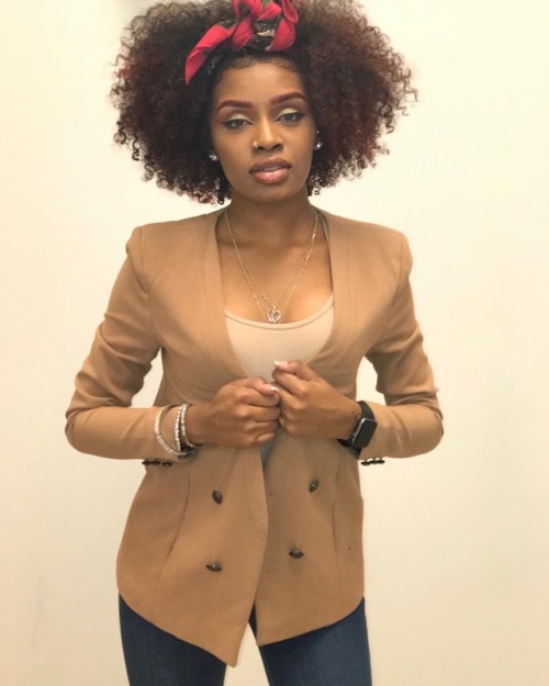 werelikeshootingstars:Embrace this fro. Love it, just as much as i do and always will