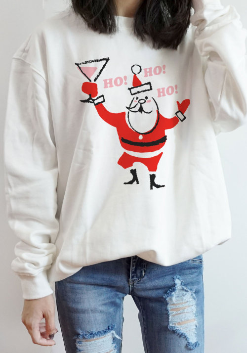 etsyfindoftheday | 12.23.19holiday spirit santa sweatshirt by kaerazare you ready?! ho ho ho!