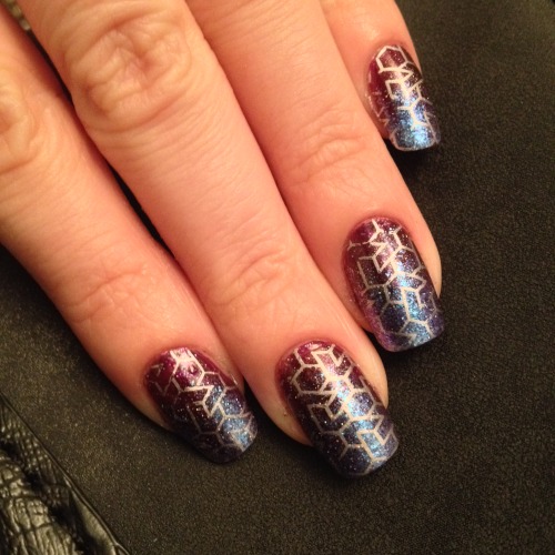 entelechyengine:  roxy-horror:  gradient stamping using the BC-10 plate <3 also featuring my home
