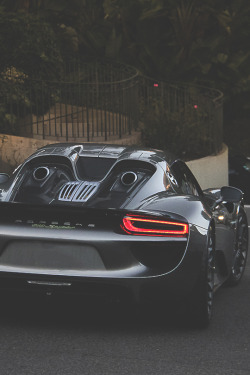 modernambition:  The Spyder | MDRNA | Instagram