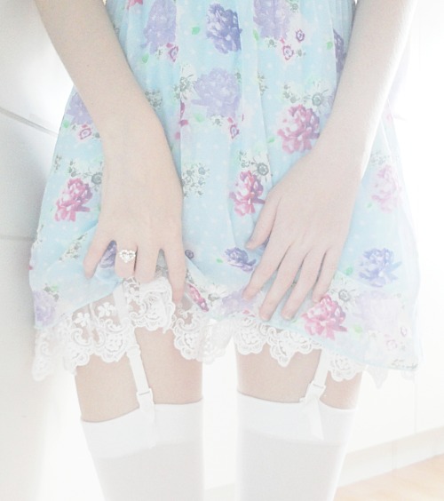 princess-cc-love:  petitepasserine:  my girlfriend bought me this ring and I’m wearing it every day ; - ; I also got this new dress hihi <3  So love the dress