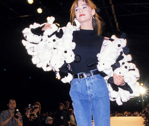 mabellonghetti: Vanessa Paradis for Jean-Charles de Castelbajac, 1989. bearrifulamazinunbeliebablepe