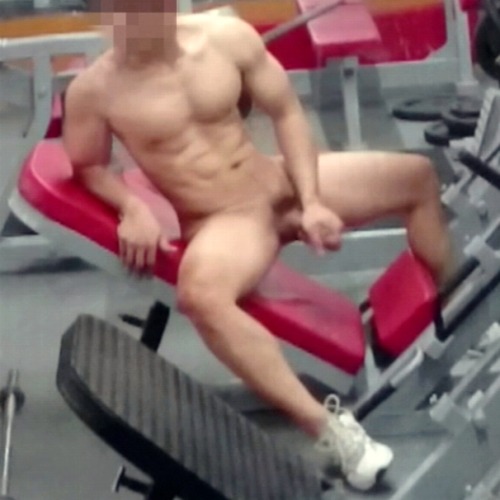 sgsub:  paulnguyen1234:  famdevil: Đẹp trai ghê   anh ku   Asian muscle sluts are the best , Horny and easy to abuse  