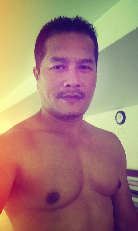markushkg: vanglin: kulomkote: Bestnya spt main ngn ayah nie Loy Damn hot!