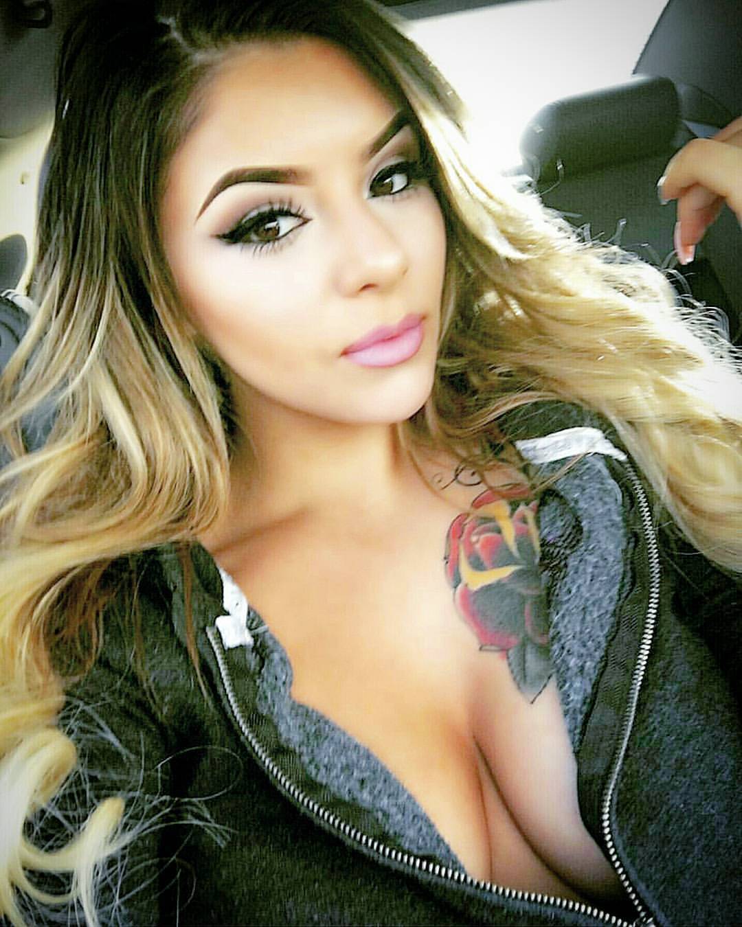 The baddest in all the land and future #barriogirls model. Vegas going to be fun