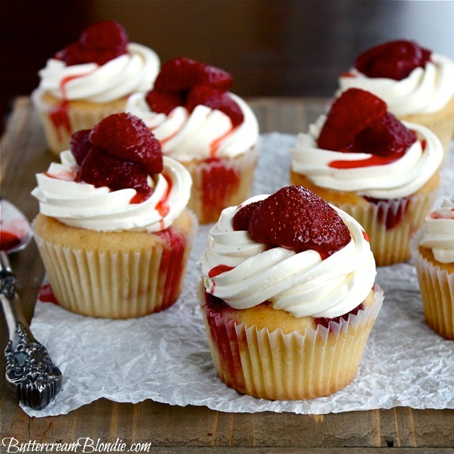 bakeddd:  roasted strawberry and mascarpone cupcakes click here for recipe 