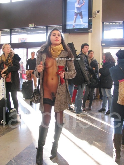 Porn labouisse:Gare 2/3 (21/01/2017)  ( exhib photos