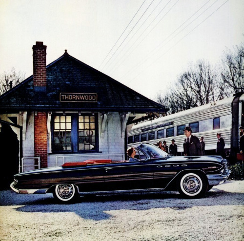 rogerwilkerson:  Waiting For Someone Important… 1961 Buick Le Sabre 