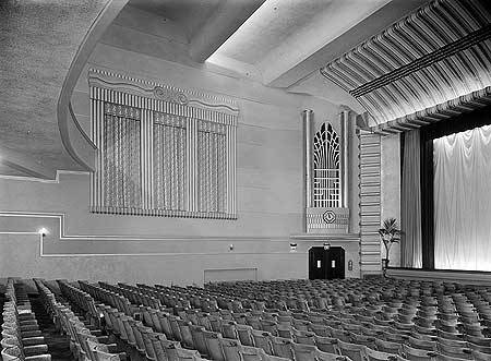 magnatum:  The Odeon, Newport - 1936,1970,2015 it’s still there, tho