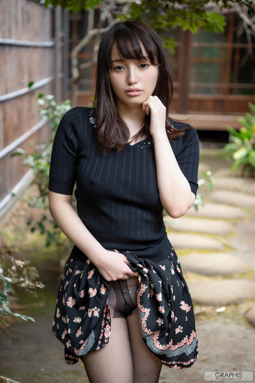 skirttakushiage: 野々原なずな / nazuna nonohara Sister tumbler account start.at skirt_takushiage