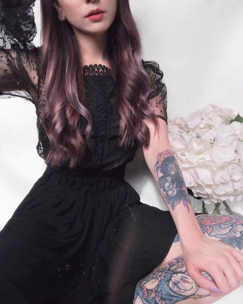 girls-fr0m-hell:  facepudding  