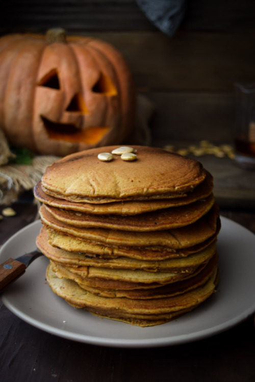 sweetoothgirl:    Honey Whole Wheat Pumpkin Pancakes with Maple Cinnamon Butter  