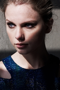 alltaywell:  Taylor Swift photographed by Mark Abrahams for Marie Claire Magazine