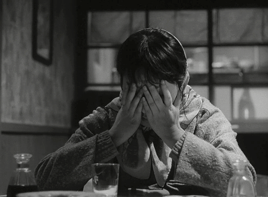 lucreciasmartel: Tokyo Twilight (Tôkyô boshoku)1957, dir. Yasujirō Ozu.