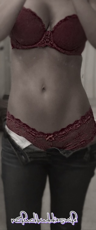 n2fuckbuddieswife:  It’s Friday!! Forget all the things you’ve encountered this week and enjoy the weekend.
