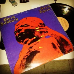 rushneto:  Black Sabbath - Born again 1983 #vinylcircle_venezuela #vinylcommunity #vinylcollectionpost #rock #heavymetal #hardrock #britishrock #blacksabbath #billward #geezerbutler #iangillan 