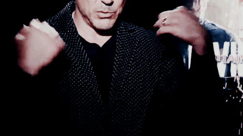kingscrown666:  mrpeterstark:  im-a-goner–foryou:  ttonystarkk:  for your viewing pleasure ↛ r