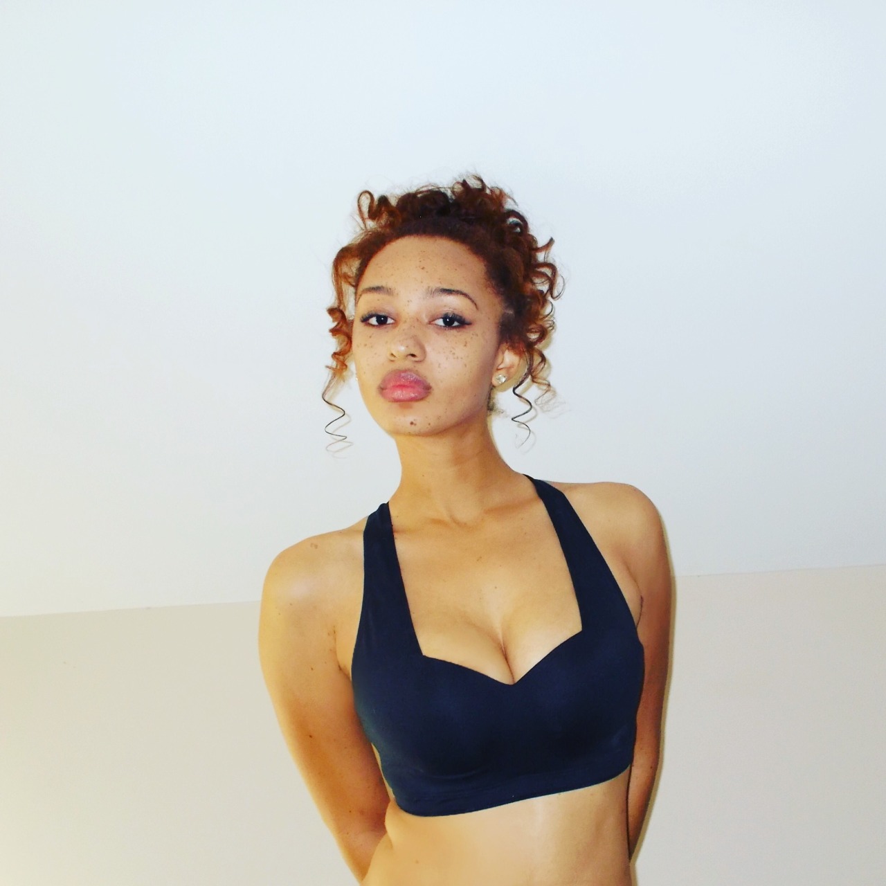 curlyhairswag:  IG: heramsterdam  Submissions will be closed the entire month of