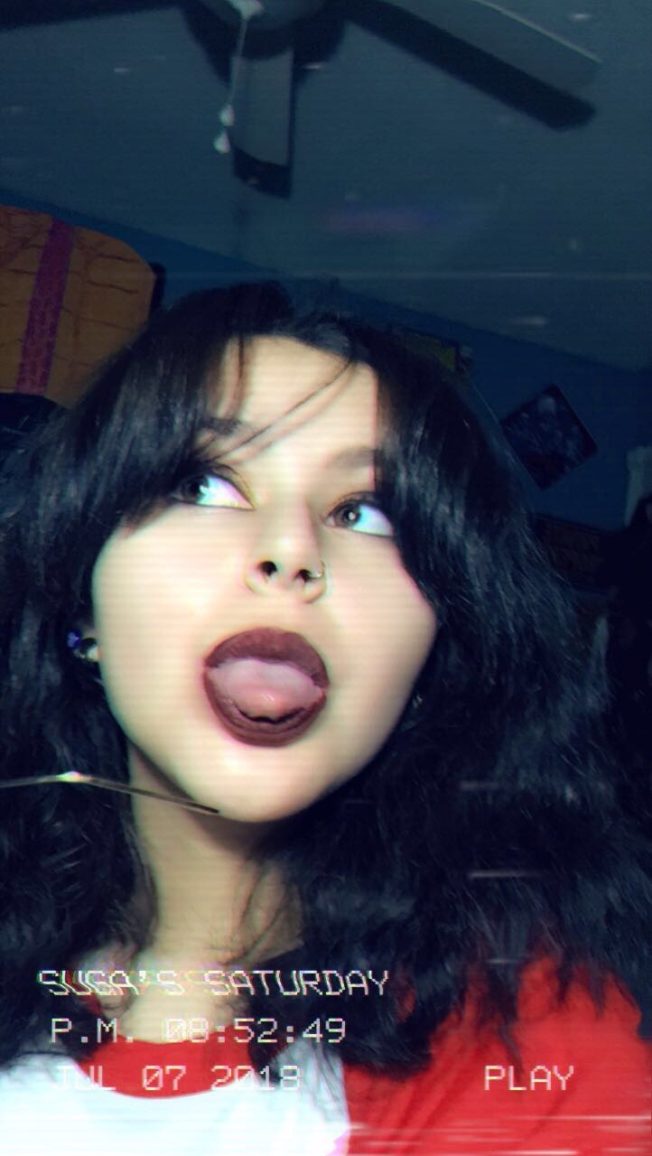 issajunkiegirl:  What’s poppin’ y’all? Felt cute. Hope y’all doin’ good.