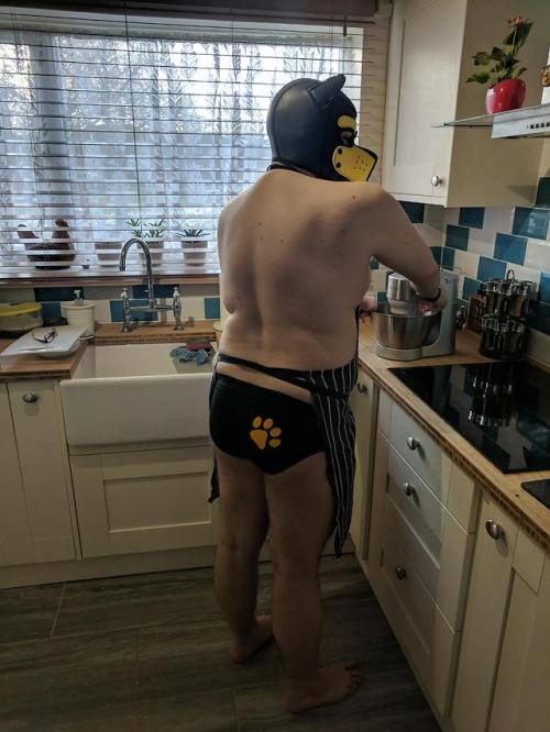 themoodybear: Sexy puppy butt.. the baking pup..  Hehe love these from Orlo.   Pup paw underwear from http://themoodybear.com/pupbum.html  Pup Top ( neo hood ) and tail … Love it!