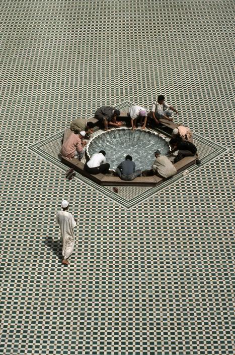 lsdrms:   Morocco Marrakech. Mouassine mosque. Basin of ablutions, 1987  