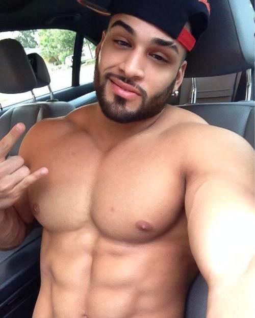menofcolorgaysex:  http://menofcolorgaysex.tumblr.com/