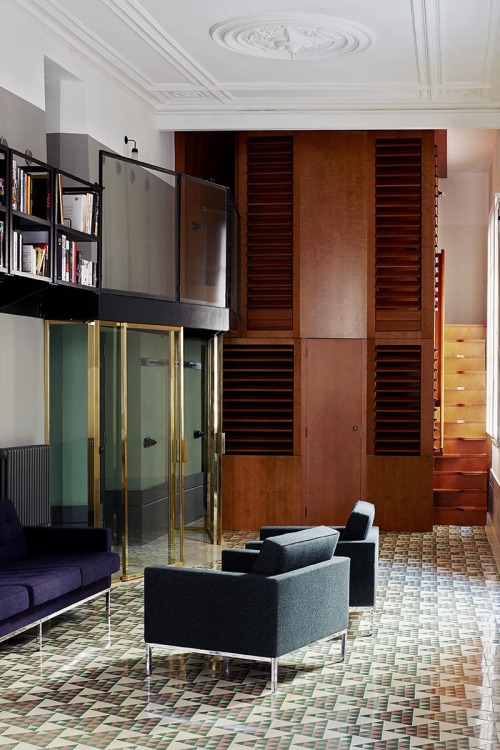 thekhooll: Carrer Avinyó David Kohn Architects An apartment for two brothers and an homage to Barcel