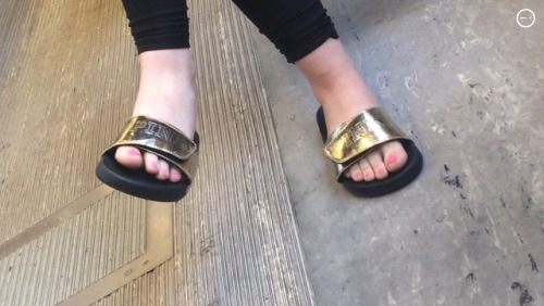 candid-feet-creep: Her feet were so sexy