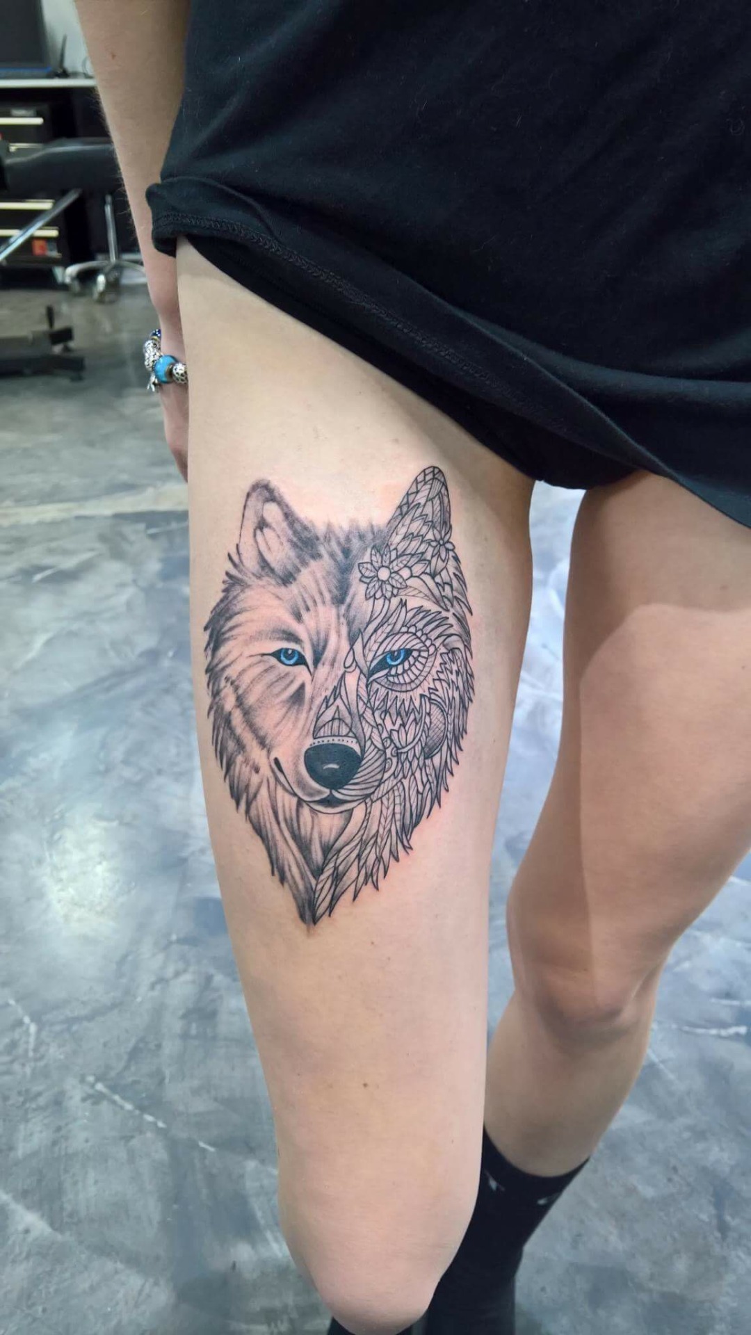 Wolf Leg Tattoos  Photos of Works By Pro Tattoo Artists at theYoucom