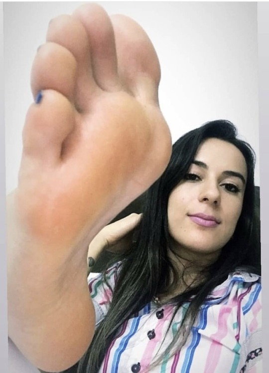 luvfemalefeet:  