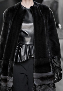 130186:  Christian Dior Fall 2012 