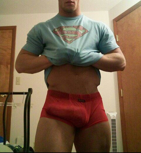 bulgeb:  BulgeB       @bulgegrab        Hairy-Chest 