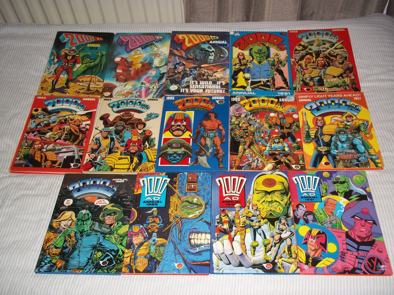 eljackinton:  Just taking a few snaps of the old collection while I’m moving stuff