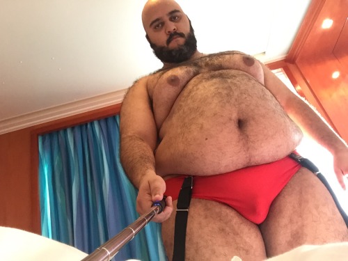 bearhub:  Thanks http://chipotlesthenewmcdonalds.tumblr.com/ for the super sexy submission!