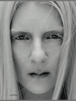 insertetitulo:  iamamiwhoami by Jamie Morgan,